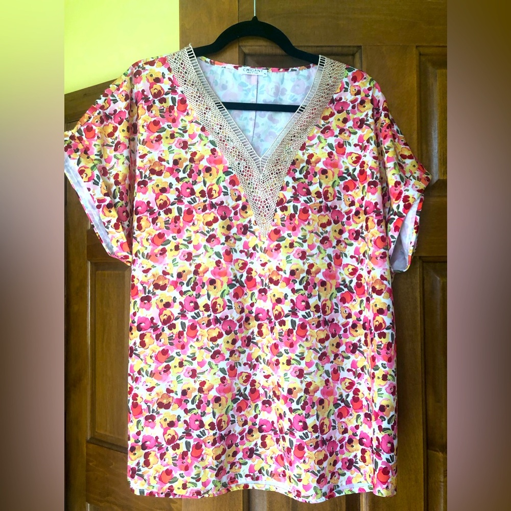 Women’s XL floral tunic